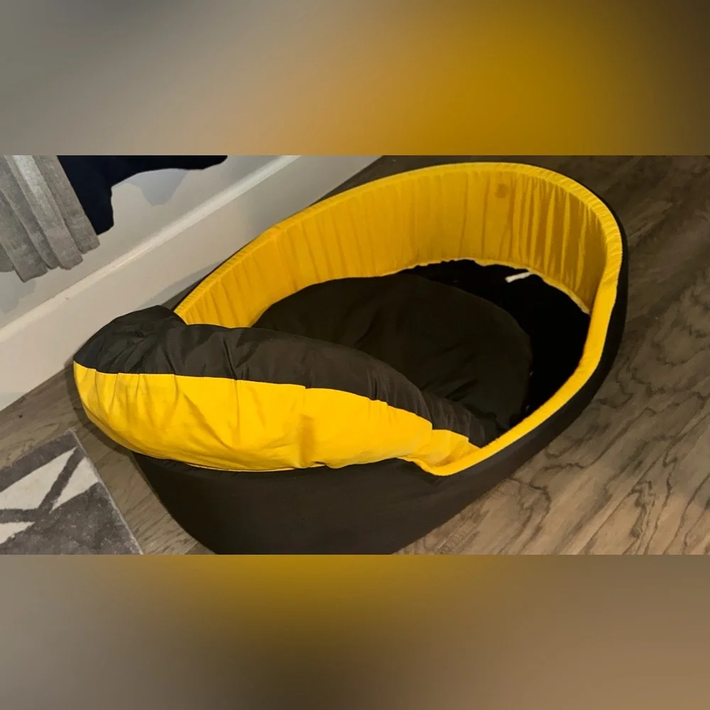 Cute dog bed: reversible: never used